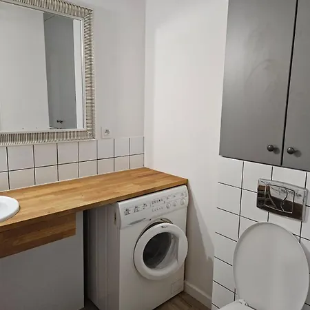 Apartment Kawalerka Zaciszny Targowek